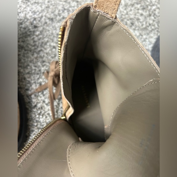 ALLSAINTS
Lira Hiker Boot In Desert Sand Suede
Size 39 EU or 8.5 US - Picture 5 of 14